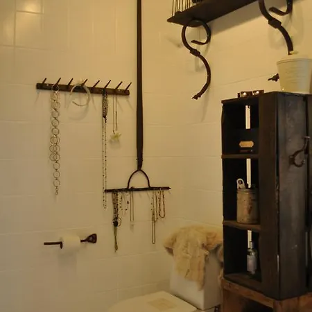 Hosmaria Bed & Breakfast *